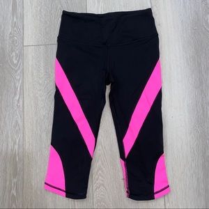 Victoria’s Secret sport crop leggings
